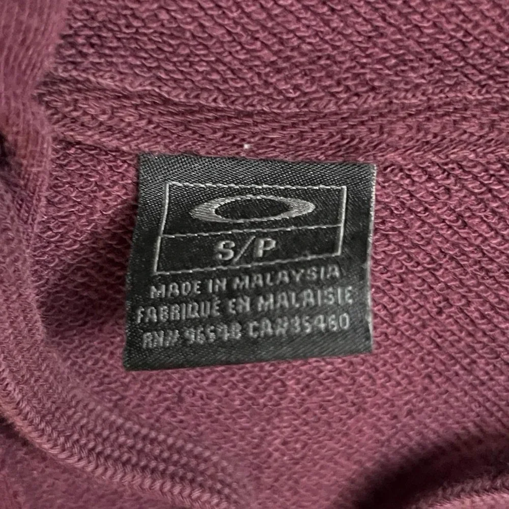 Oakley Spell Out Pullover V-Neck Hoodie Women's Size Small Casual Surf Skate